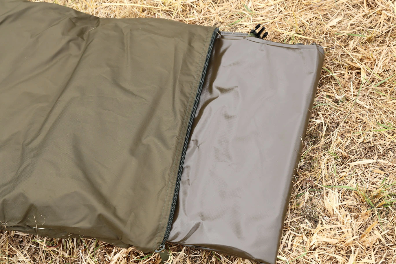 Fox R Series 1 Man XL Khaki Bivvy 2 Fox R Series 1 Man XL Khaki Bivvy - Afbeelding 2